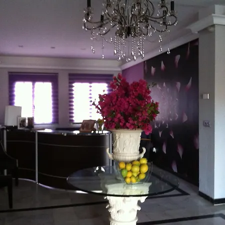 Dulcinea Hotel 3*